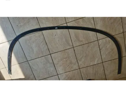 BMW 1 E82 E88 Front door glass trim molding 7166396 164445