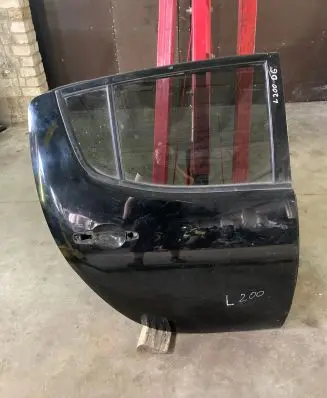 Mitsubishi L200 Rear door