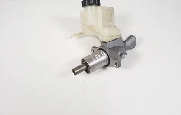 Mercedes-Benz E C207 W207 Master brake cylinder
