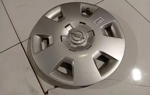 Opel Meriva A R15 wheel hub/cap/trim 13211441