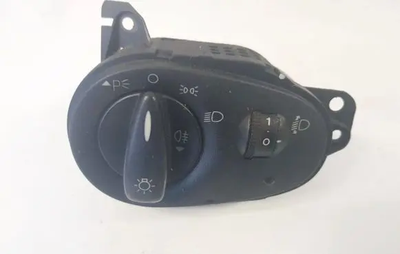 Ford Focus Light switch 98ag13A024ch 04052524040310c1