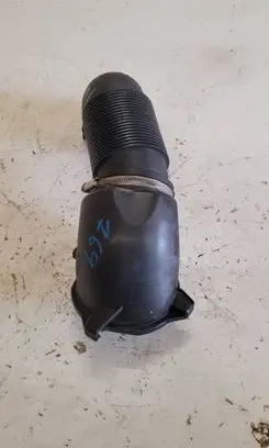 Audi Q7 4M Air intake duct part 057129616B 06597A