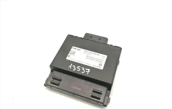 Audi A5 8T 8F Voltage converter/converter module 8K0959663B