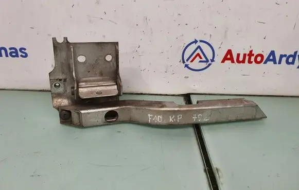 BMW 5 F10 F11 Radiator mount bracket 7186513 51117186513