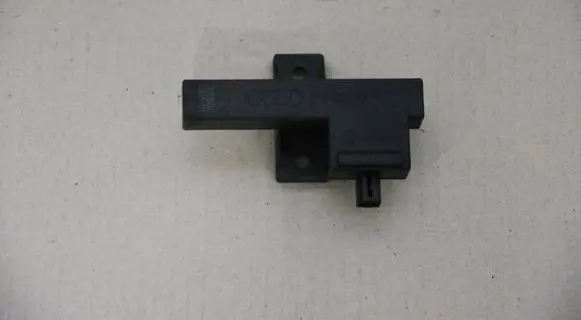 Volkswagen Touareg II Keyless (KESSY) go control unit/module 8K0907247