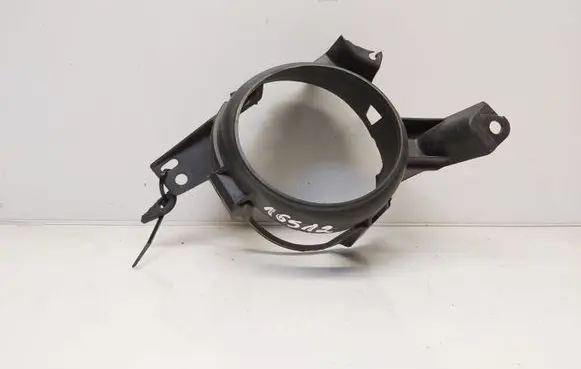 Mazda 6 Fog light bracket 