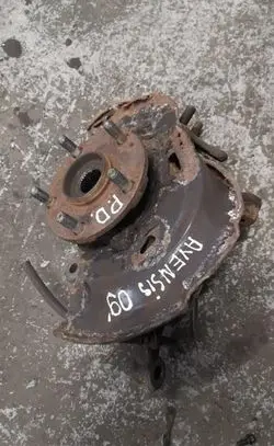 Toyota Avensis T270 Front wheel hub