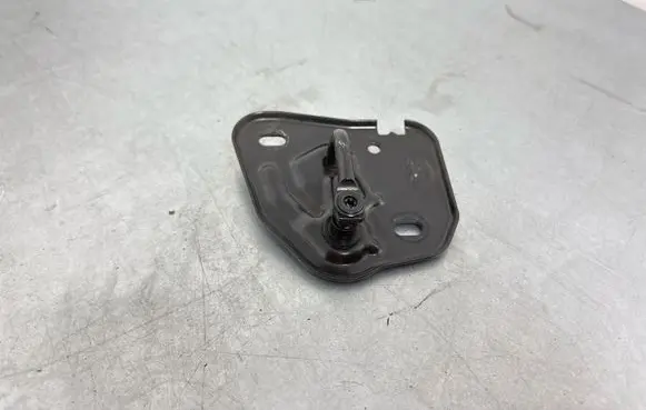 Audi A6 S6 C7 4G Engine bonnet/hood lock/latch loop/hook 4G0823186