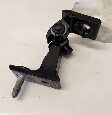 Audi Q7 4M Rear door lower hinge 4M0831404E