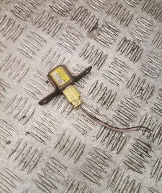 Mitsubishi Pajero Airbag deployment crash/impact sensor mr409363