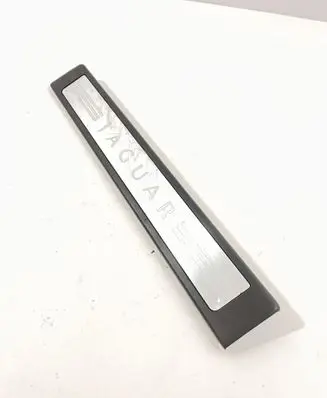 Jaguar XF X250 Front sill trim cover 8X2313201AF