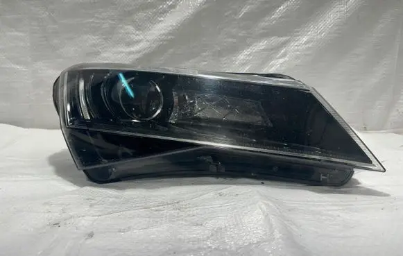 Skoda Superb B8 (3V) Headlight/headlamp 3V1941016B