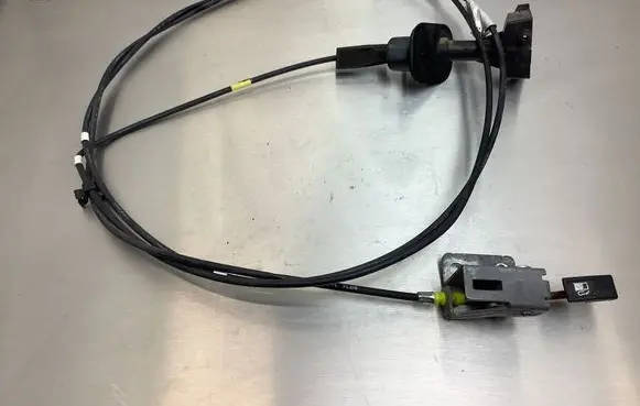 Honda FR-V Fuel cap flap release cable SJDL7L05