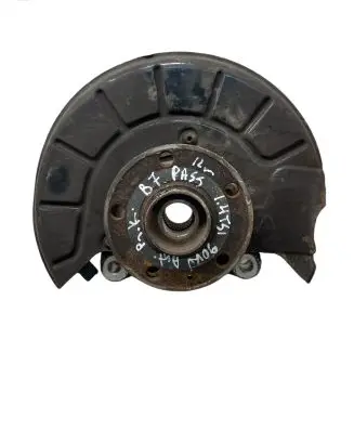 Volkswagen PASSAT B7 Front wheel hub