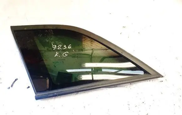 Chrysler Pacifica Rear side window dot22ggm934