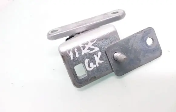 Mercedes-Benz C W203 Rear door upper hinge