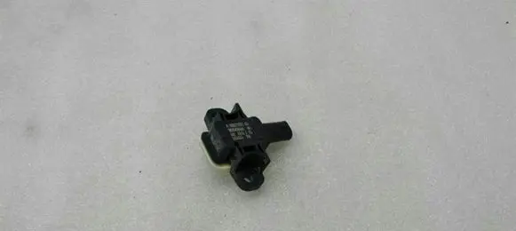 Mercedes-Benz CLA C117 X117 W117 Airbag deployment crash/impact sensor A1668210351
