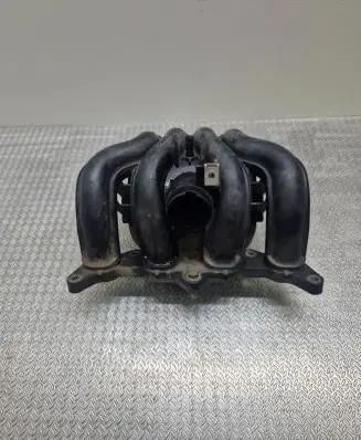 Toyota Yaris Intake manifold 2900309819