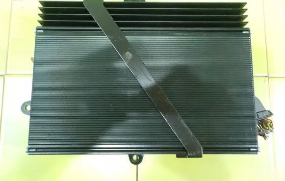 BMW X3 E83 Sound amplifier 126946727 532242801