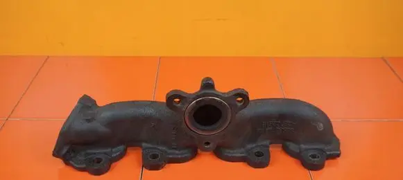 Opel Zafira C Exhaust manifold 55580744 B20DTH