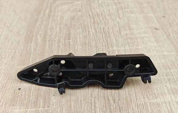 BMW 4 G22 G23 G24 G26 Front bumper mounting bracket 8738611
