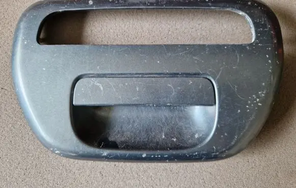 Mitsubishi L200 Tailgate/trunk/boot exterior handle