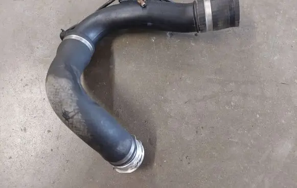 Toyota Corolla Verso AR10 Intercooler hose/pipe 173620R011