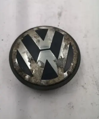 Volkswagen PASSAT B6 Original wheel cap 3B7601171