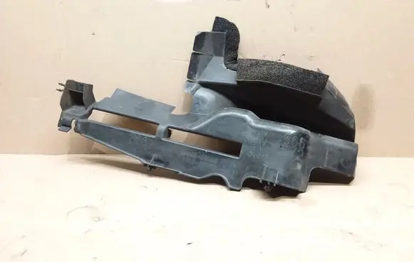 Toyota RAV 4 (XA40) Radiator trim 1669536090