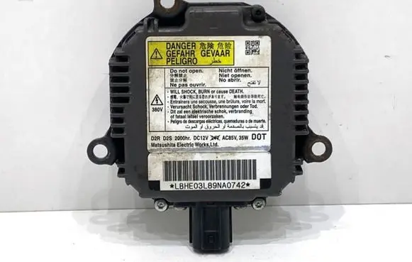 Honda CR-V Voltage converter/converter module LBHE03L