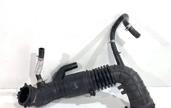 Air intake hose/pipe