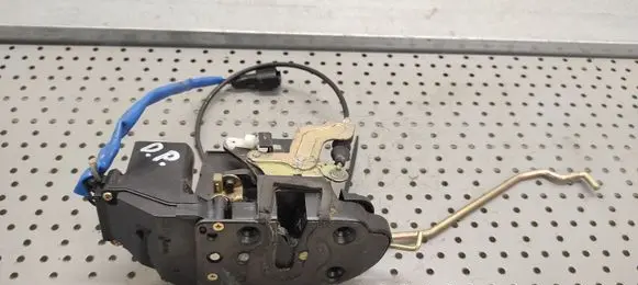 KIA Carnival Front door lock