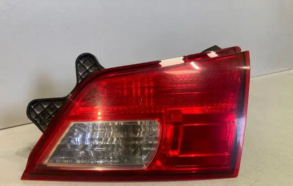 Subaru Legacy Tailgate rear/tail lights 13220072