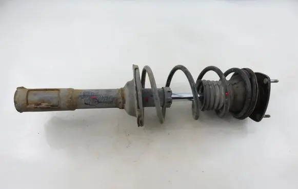 Toyota Yaris Front shock absorber with coil spring 