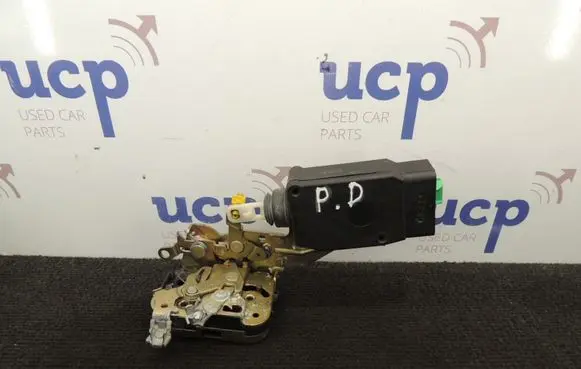 Volvo S40, V40 Front door lock D136