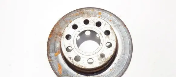 Volkswagen Golf V Rear brake disc neventiliuojamas