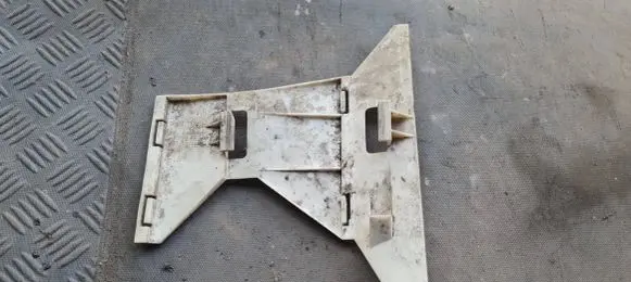 Volvo S70 V70 V70 XC Front bumper mounting bracket 09151502