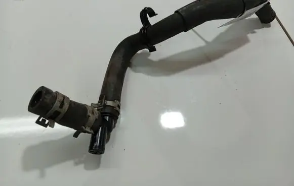 Subaru Legacy Engine coolant pipe/hose