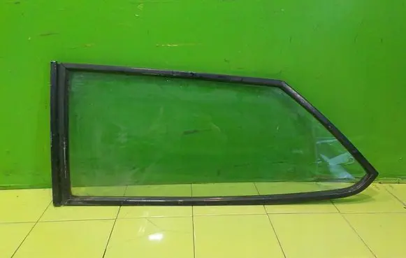 Lancia Beta Rear windscreen/windshield window 