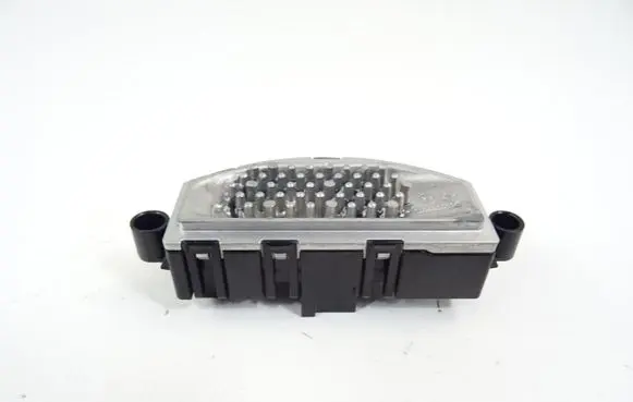 Skoda Octavia Mk4 Heater blower fan relay 5Q0907521F