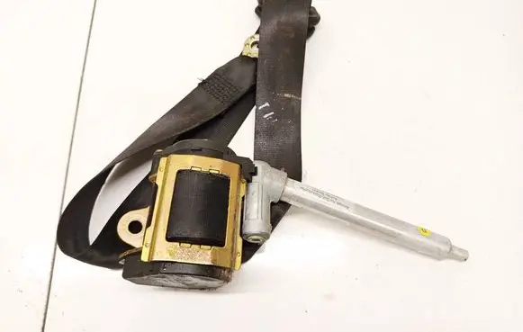 Audi A4 S4 B5 8D Rear seatbelt 0566021300