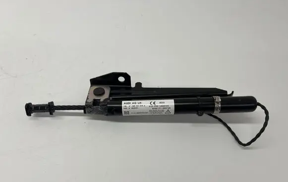 Audi Q8 Front seatbelt 4M0857619A JBR01565515 1048361
