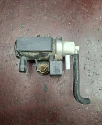 Mercedes-Benz Vito Viano W639 Turbo solenoid valve A0041539328