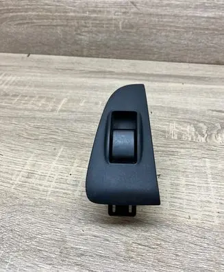 Toyota Avensis T250 Electric window control switch 7427105020