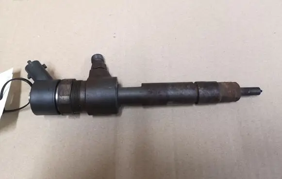 Opel Zafira B Fuel injector 0445110276
