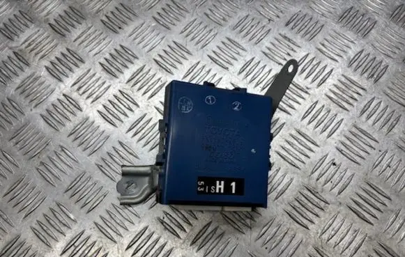 Lexus IS 220D-250-350 Light module LCM 8994053010 0319000530 10R021658