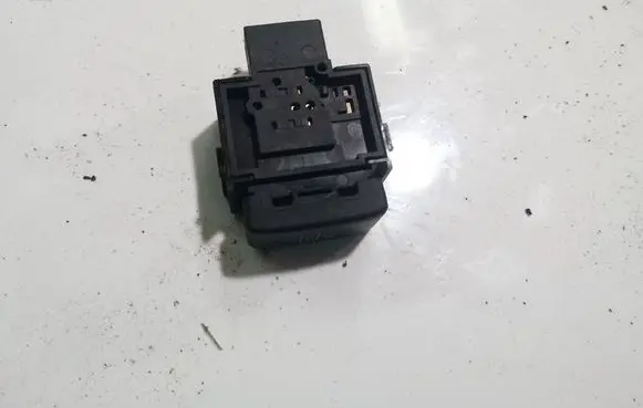 Nissan Tiida C11 ESP (stability program) switch 