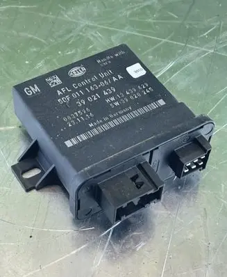 Opel Insignia A Xenon control unit/module 39021439