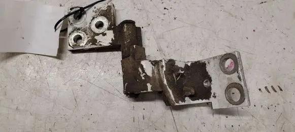 Citroen Berlingo Loading door lower hinge 