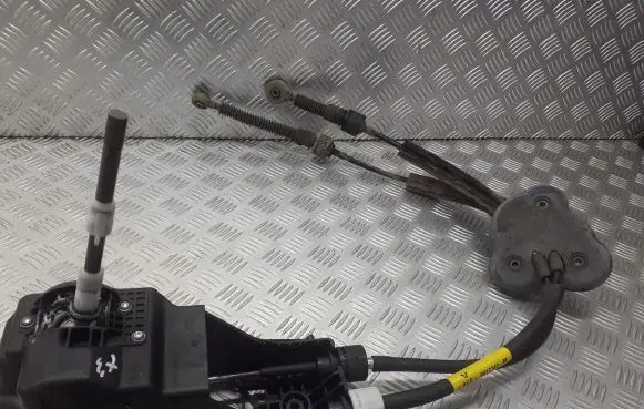 Renault Megane III Gearbox retarder lever 8201062921A